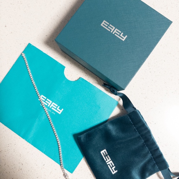 14K White Gold 1.0 Ct. Diamond Tennis Bracelet - Picture 6 of 6